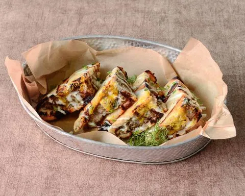 Arayes de pescado en pita crujiente